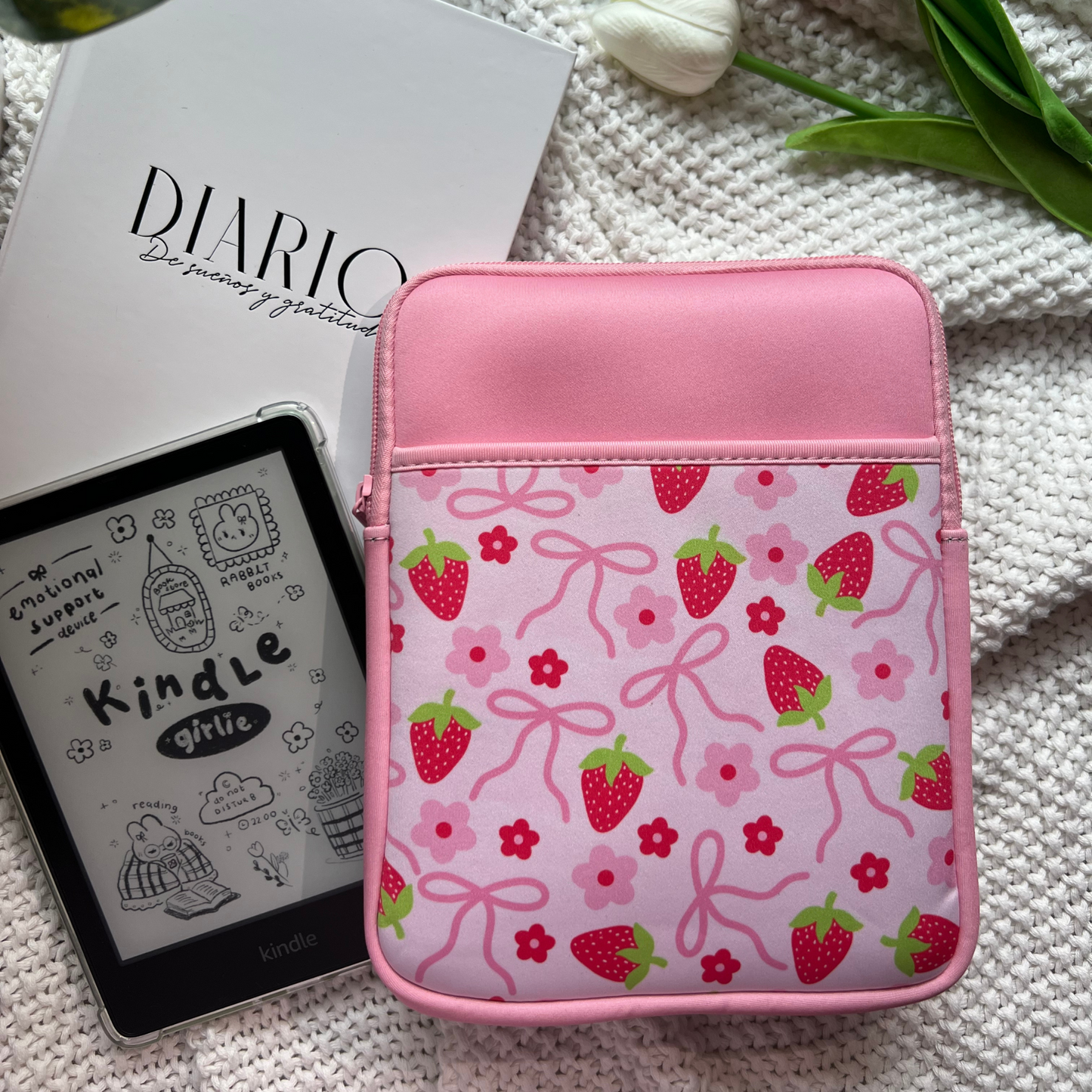 Strawberry and Curly Bows - Kindle Sleeve